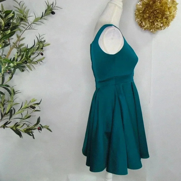 Alya Women's Button Front A- Line Green Short Sleeveless Dress Size XS - Picture 3 of 9